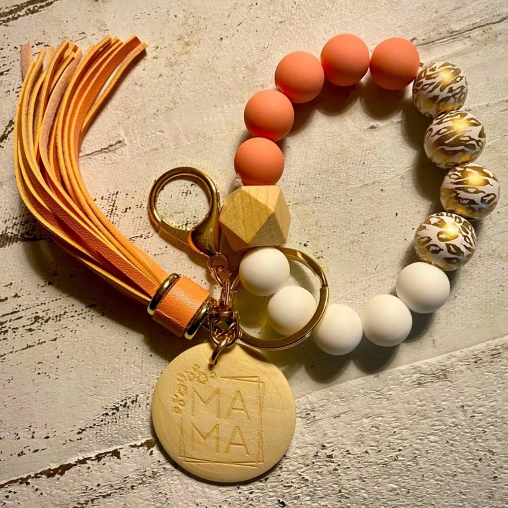 NEW Mama Beaded Keychain Bracelet